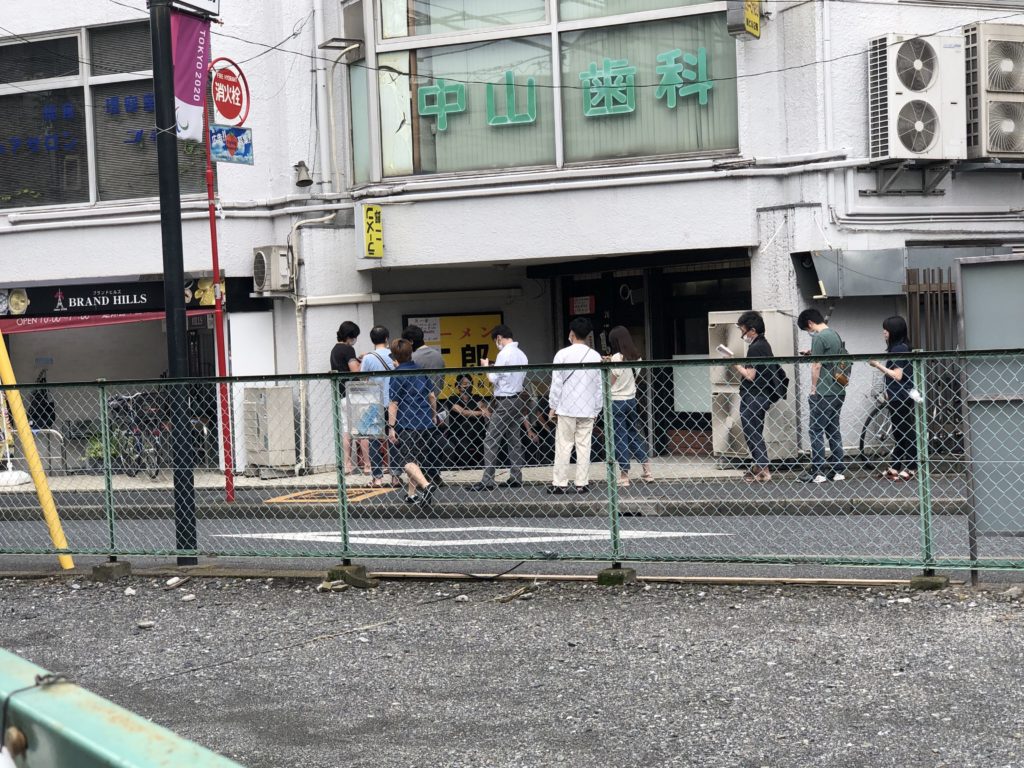 ラーメン二郎 コロナ禍のラーメン二郎訪問で人生観が変わった話 ひばりヶ丘駅前店 Fpひろきドットコム